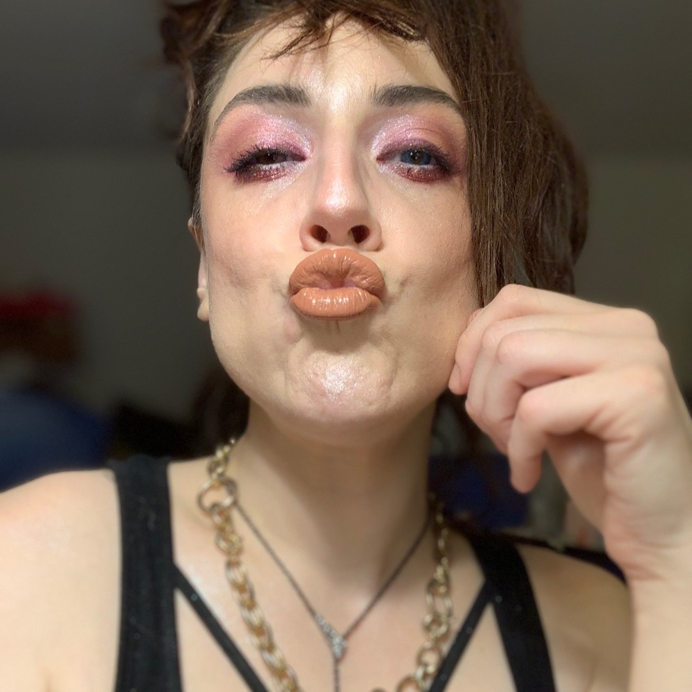 Greetings Earthlings!